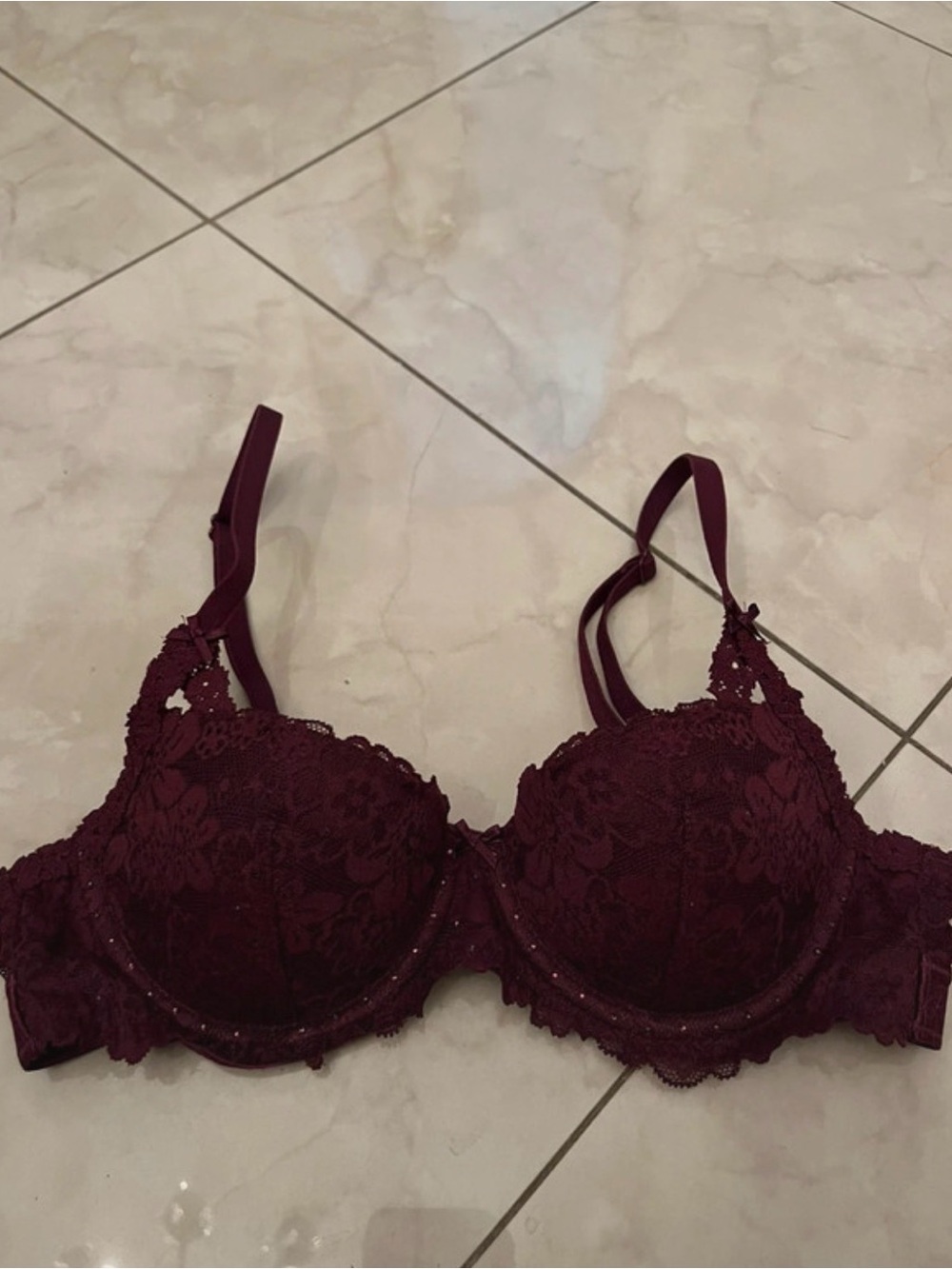 Victoria's Secret Lace Underwire Bra in Burgundy